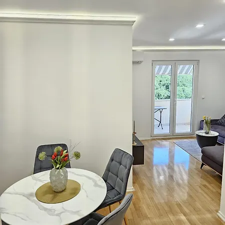 Appartamento Apartman Beach Makarska